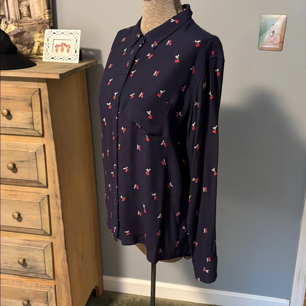 Rails Navy Cherry Design Button-Up Long Sleeve Lightweight Blouse - Picture 4 of 11